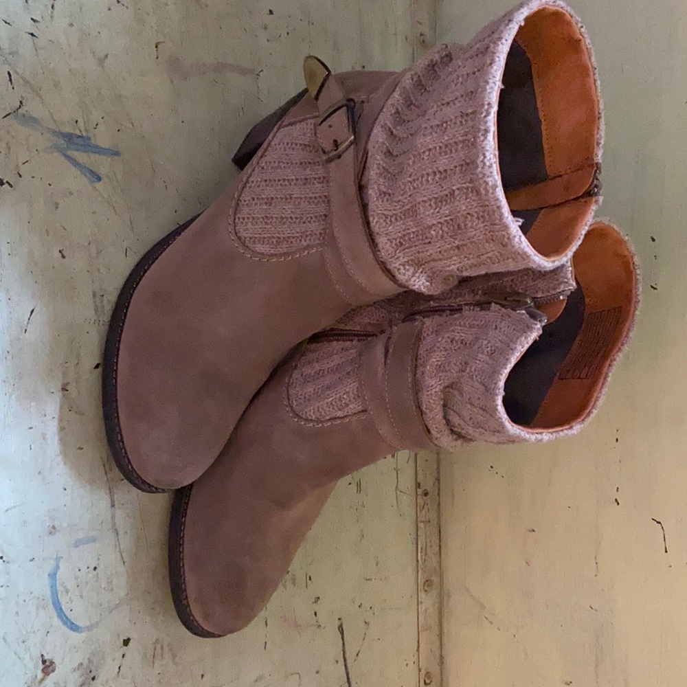 Taos Boots